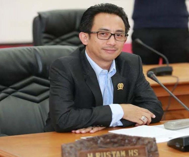 Dewan Pastikan Perbaikan Lantai Licin di Pasar Taman Dilakukan November 2022