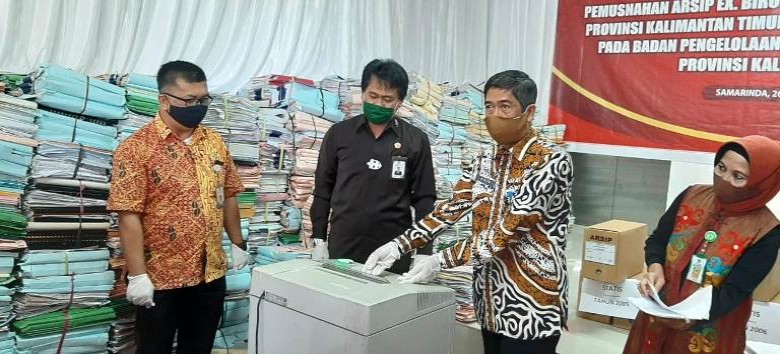 Puluhan Ribu Arsip BPKAD Kaltim Dimusnahkan