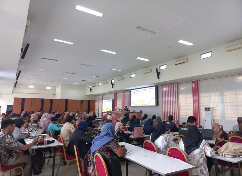 Disdikbud Kukar Sosialisasikan Bantuan Seragam Sekolah untuk Jenjang SD