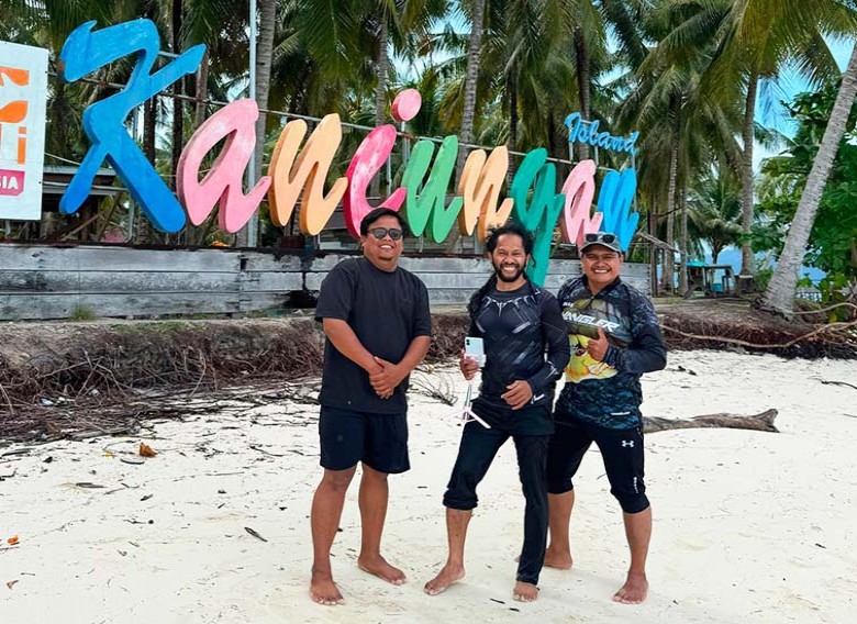 Ustad Cupink Topan Kagumi Pesona Kaniungan dan Biduk-Biduk, Ajak Generasi Muda Menjaga Keindahan Ciptaan Tuhan