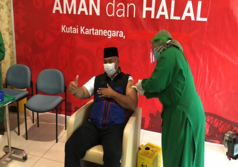 Bupati dan Wakil Bupati Jalani Vaksinasi Covid-19 Tahap Kedua