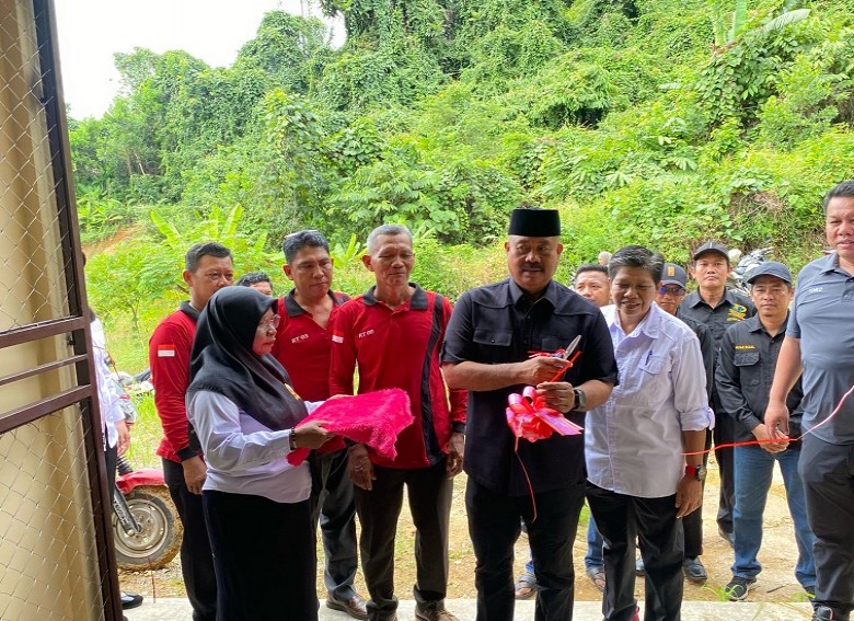 Bupati Kukar Resmikan Bank Sampah ASRI Kelurahan Bukit Biru