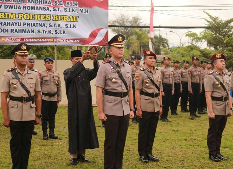 Kapolres Berau Pimpin Sertijab Wakapolres dan Kasatreskrim Polres Berau