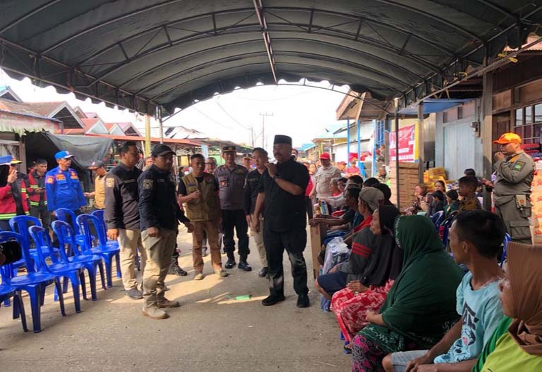 Pemkab Kukar Berikan Bantuan Korban Kebakaran Muara Kaman