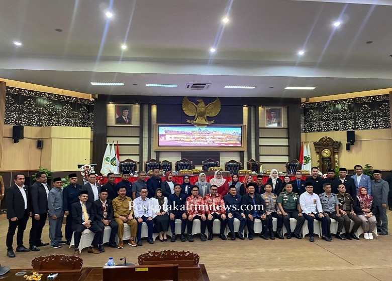 Aulia Rahman-Rendi Solihin Paparkan Visi-Misi dan 17 Program Dedikasi Kukar Idaman Terbaik di Hadapan DPRD