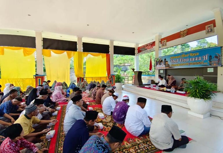 Hadiri Halal Bihalal, Bupati Ingatkan ASN Pelayan Masyarakat