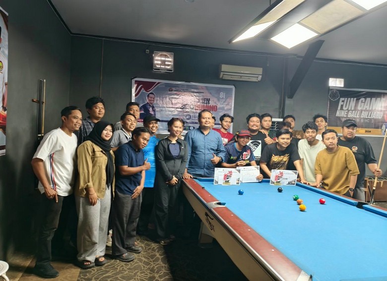 Meja Biliar jadi Ruang Kebersamaan Wartawan di Kukar
