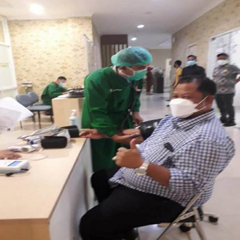 Pimpinan dan Anggota DPRD Kukar Disuntik Vaksin Covid-19