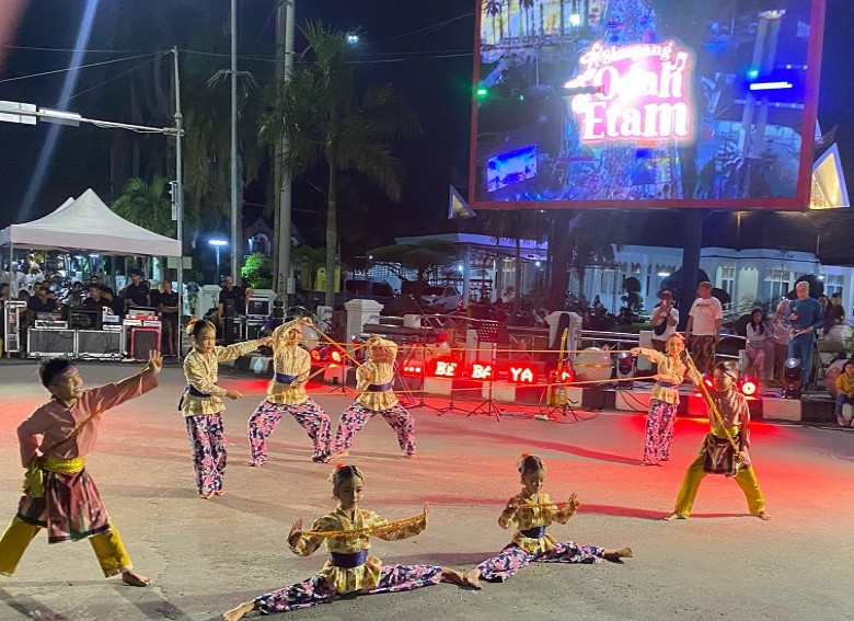 Simpang Odah Etam Kembali Dibuka dengan Semarak Seni dan UMKM Lokal