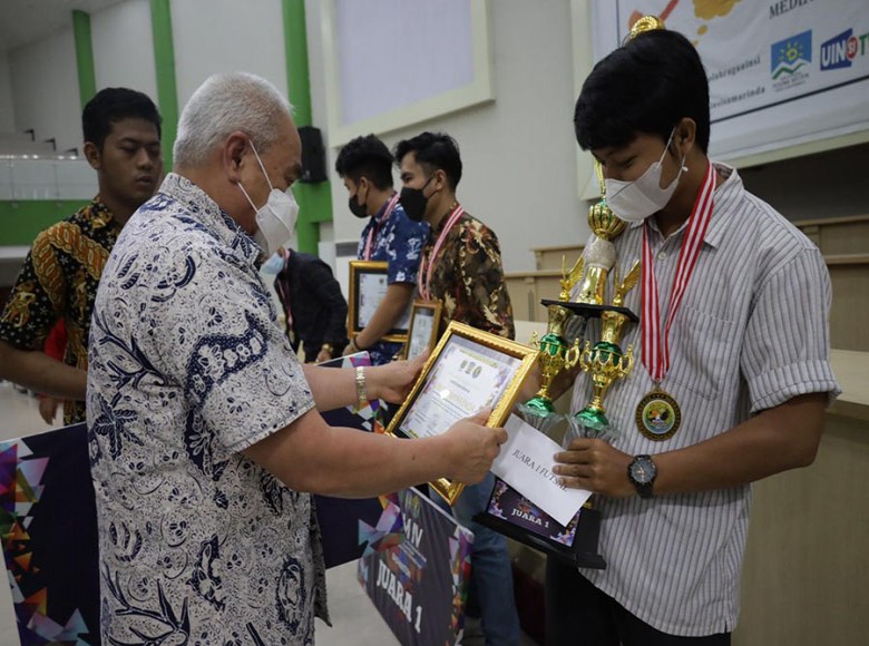 Gubernur Tutup POM ke-lV se Kaltim