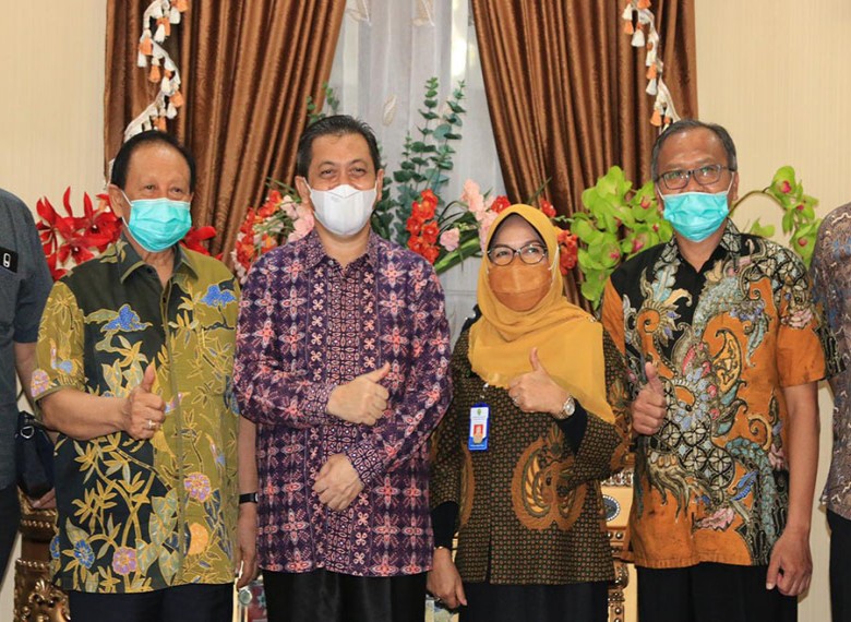 Pemprov Dukung Vaksinasi Gapki Kaltim, Siapkan 500 Ribu Vaksin untuk Masyarakat Petani Kelapa Sawit