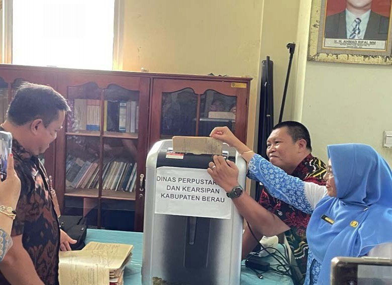 Ribuan Arsip Kadaluwarsa Dimusnahkan, Pemkab Berau Dorong Birokrasi Lebih Efisien dan Akuntabel