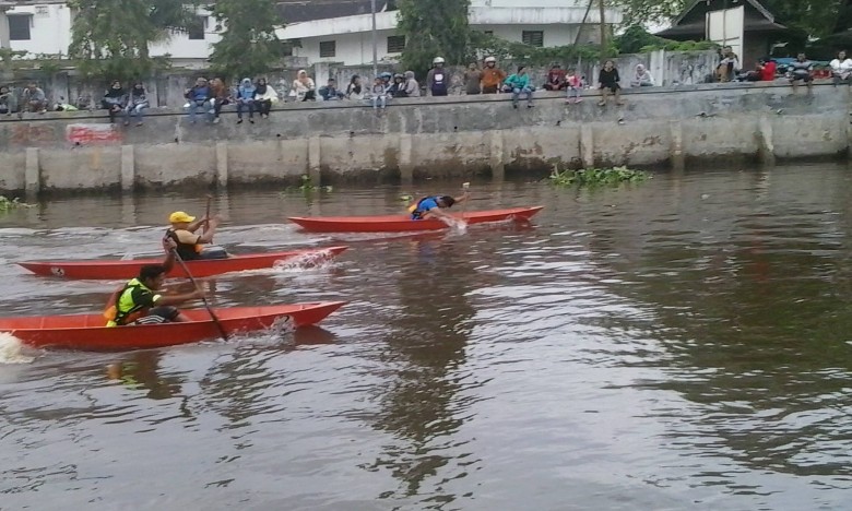 Lomba Gubang Lunas Turut Memeriahkan  Erau