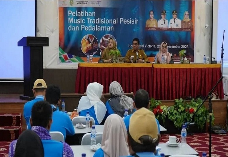 Lestarikan Budaya, Dispar Gelar Pelatihan Musik Tradisional Pesisir dan Pedalaman Kutim