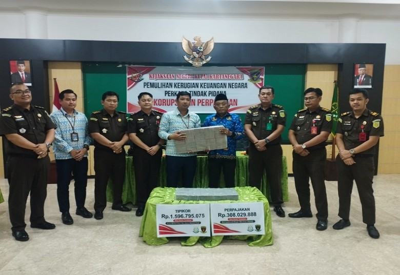 Kejari Kukar Selamatkan Rp2 Miliar Uang Negara