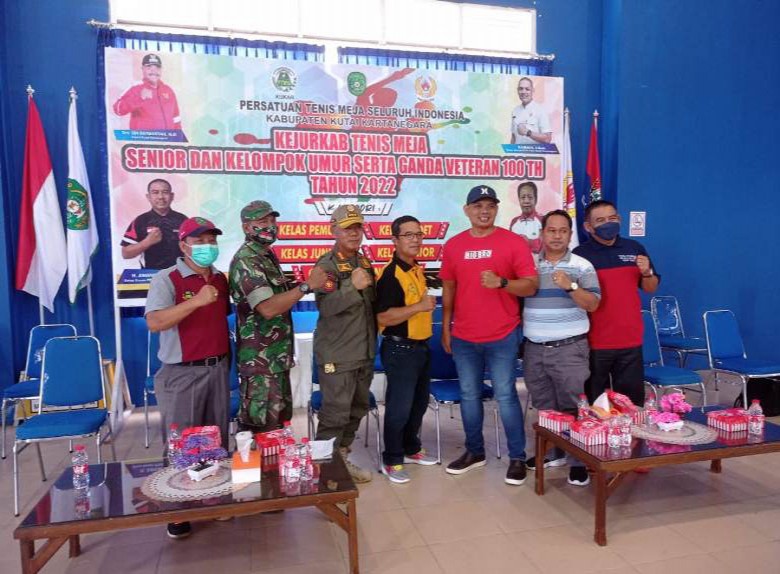 94 Peserta Ikuti Kejurkab Tenis Meja