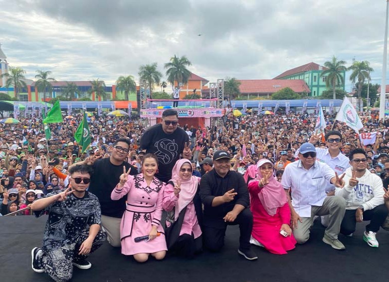 Tampilnya Artis Ibu Kota, Kampanye Akbar SraGam Sampaikan Program Unggulan