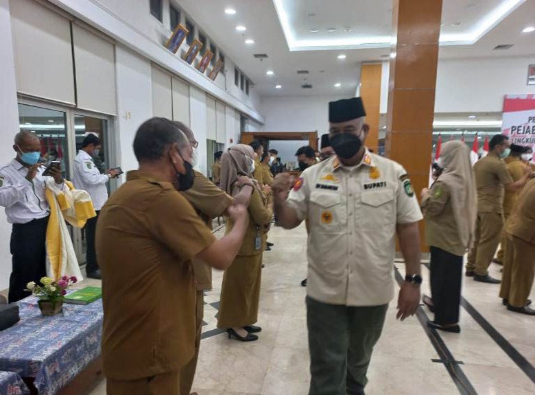 Gerbong Mutasi Bergulir, 217 Pejabat Administrator dan Pengawas Dilantik