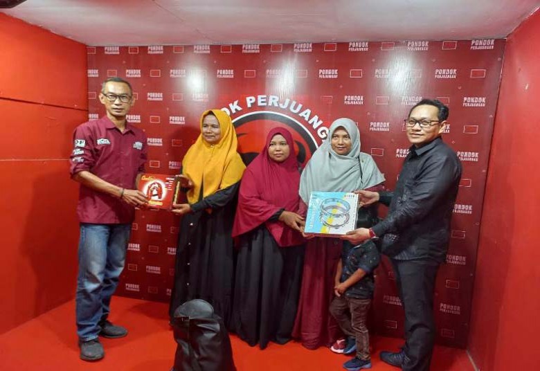 3 Kelompok Habsyi di Tenggarong Terima Bantuan Peralatan dari Wakil Ketua DPRD Didik Agung