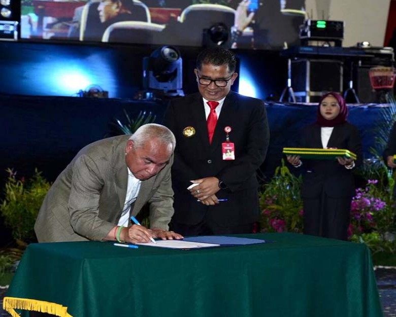 Pisah Sambut Gubernur-Wagub Periode 2018-2023 dengan Pj Gubernur Kaltim, Sekda Sri: Selamat Datang dan Bertugas di Benua Etam