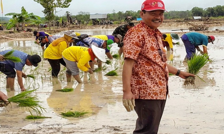 Banjir Rendam Ribuan Hektar Lahan Pertanian, Tapi Kadis Pertanian Kukar Sebut Petani Tak Ada Gagal Panen