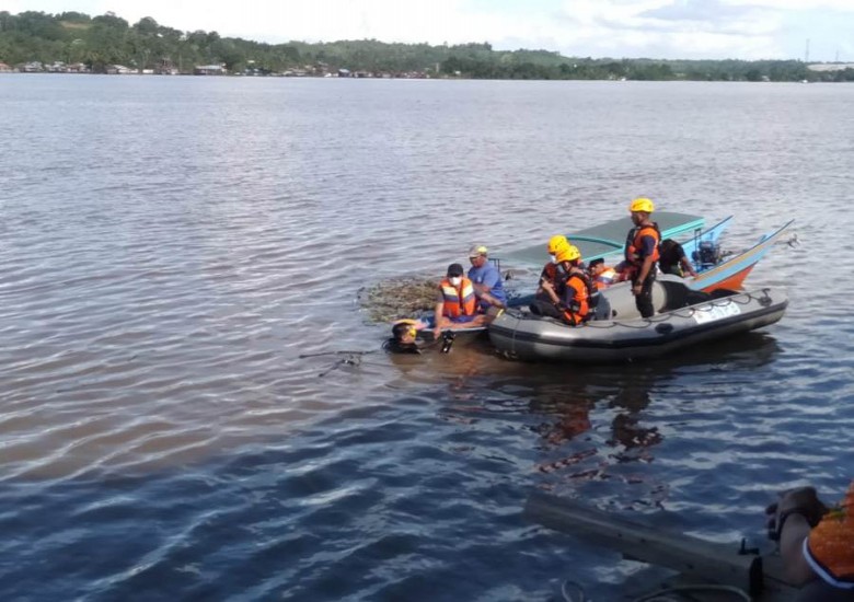 Pekerja Pencucian Mobil yang Tenggelam ke Sungai Belum Ditemukan, Pencarian Dilanjutkan Besok