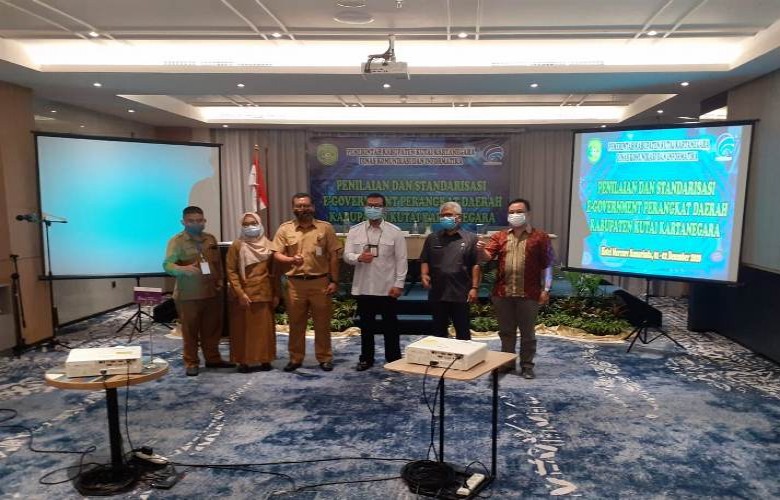 Diskominfo Kukar Lakukan Penilaian dan Standarisasi E-Goverment 30 OPD