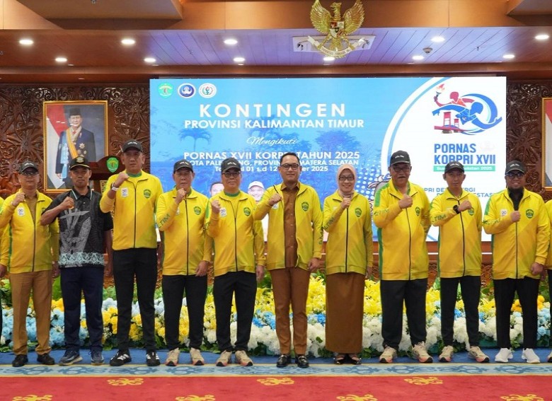 Lepas 213 Kontingen ke PON XVII Korpri 2025, Wagub Seno: Pantang Menyerah Wujudkan Target 3 Besar Nasional