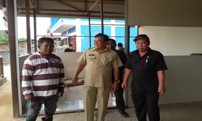 Pedagang Harus Bayar Uang Masuk