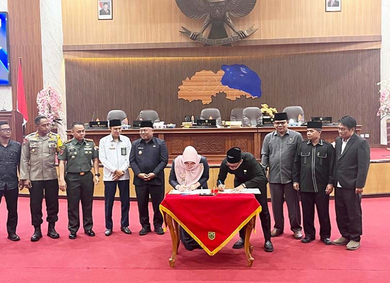 Empat Raperda Resmi Disahkan DPRD Berau, Bupati Sampaikan Apresiasi