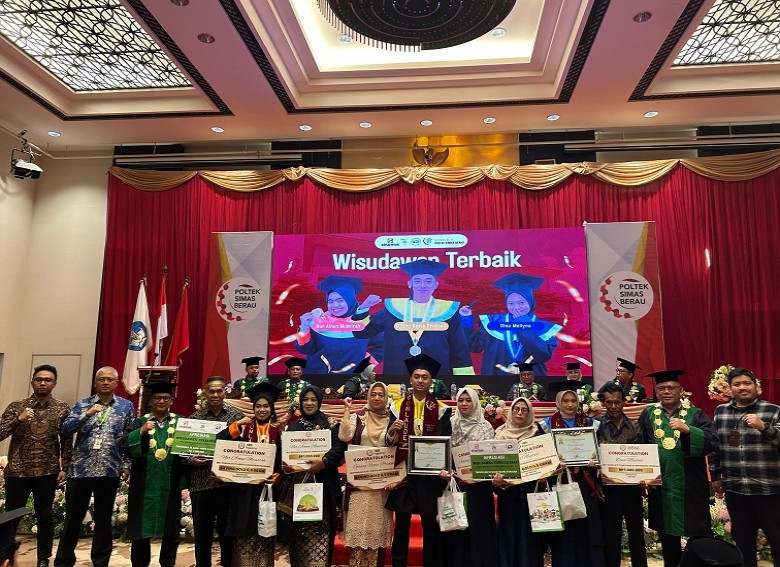 Hadiri Wisuda Politeknik Sinar Mas Berau Coal, Bupati Sri Juniarsih : SDM Mumpuni Siap Hadapi Bonus Demografi