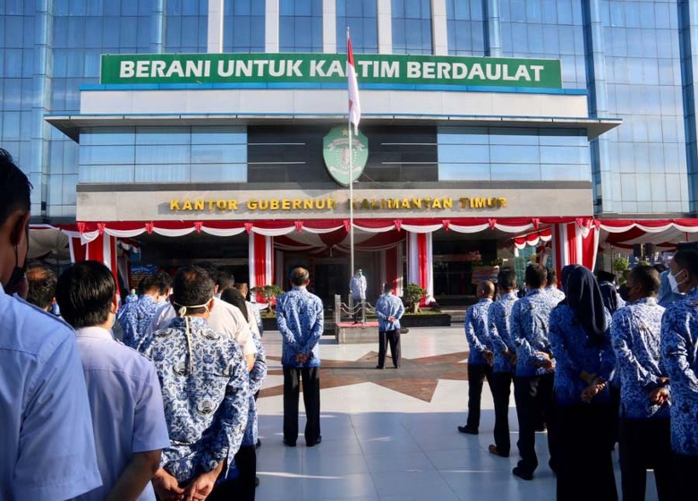 Apel Perdana Dilingkup Setdaprov Kaltim, Sa’bani Minta Tetap Prokes dan Jaga Integritas