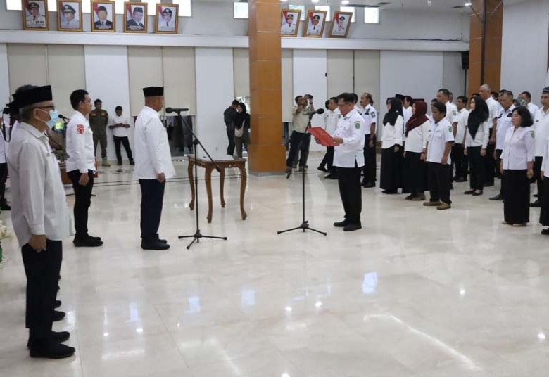Bupati Edi Lantik 75 Pejabat Administrator dan Pengawas Pemkab Kukar
