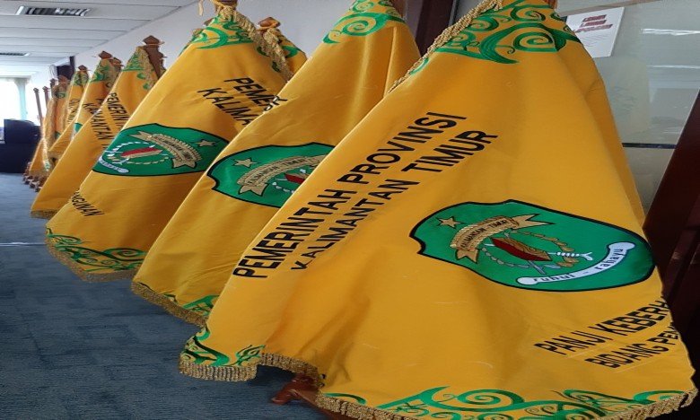 HUT Ke -60 Tahun Provinsi Kaltim, Pemprov Anugrahkan 54 Panji Keberhasilan Pembangunan