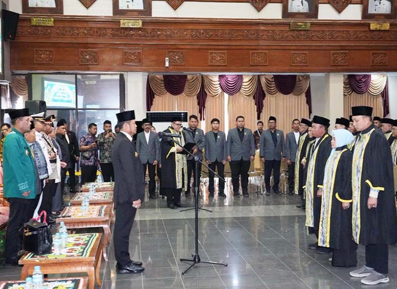 Gubernur Rudy Melantik 136 Dewan Hakim dan Panitera MTQ 2025