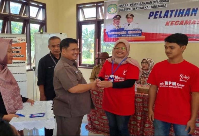 Dispora Kukar Gelar Pelatihan Kewirausahaan Pemuda di Tenggarong Seberang