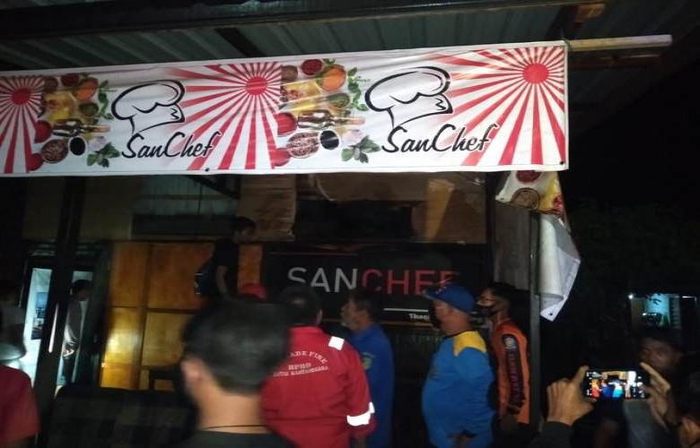Musibah Kebakaran, Hanguskan Plafon dan Dinding Sebuah Cafe