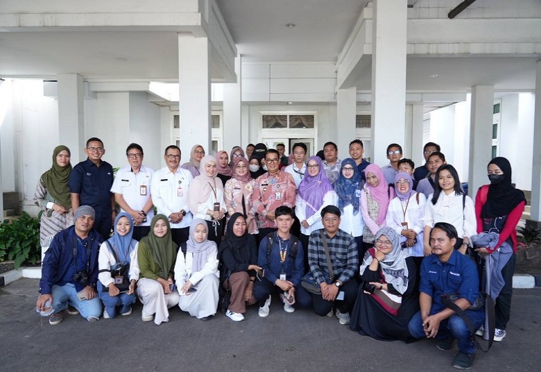 Coffe Morning Bareng Wartawan Bahas Pariwisata dan Tambang Ilegal, Pj Akmal : Kebijakan Tanpa Data Presisi, Hanya Zonk