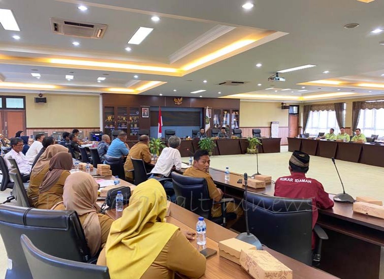 Komisi III DPRD Kukar Gelar RDP Terkait Permsalahan Hibah Lahan Eks Perusahaan