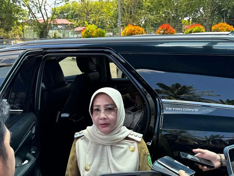 Tak Mau Warga Terus Menunggu, Bupati Berau Desak PLN Cari Solusi Cepat