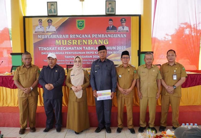 Sebanyak 17 Rumah Ibadah di Berau Terima Bantuan Dana Keagamaan