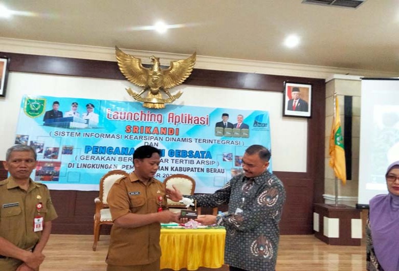 Aplikasi SRIKANDI dan GEBSATA Tingkatkan Sistem Informasi Kearsipan Terintegrasi