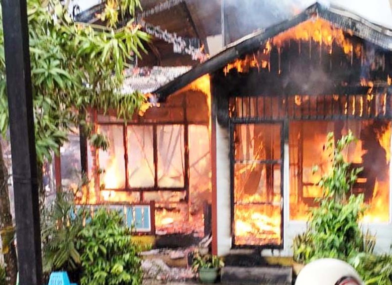 Kebakaran di Tanjung Redeb, 7 Rumah dan 1 Bengkel Ludes Terbakar