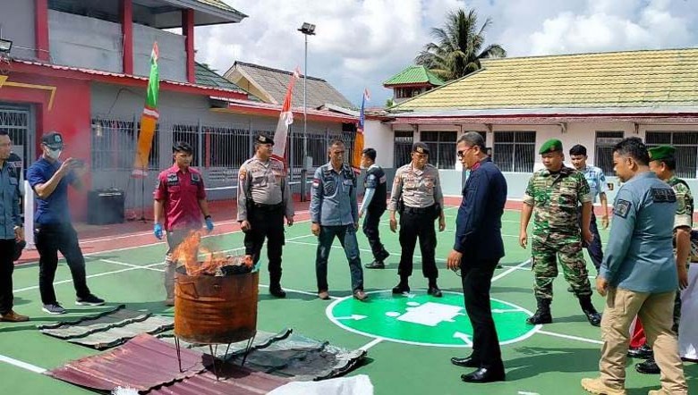 Gandeng Polres Berau dan Kodim, Rutan Tanjung Redeb Geledah Kamar Hunian Warga Binaan