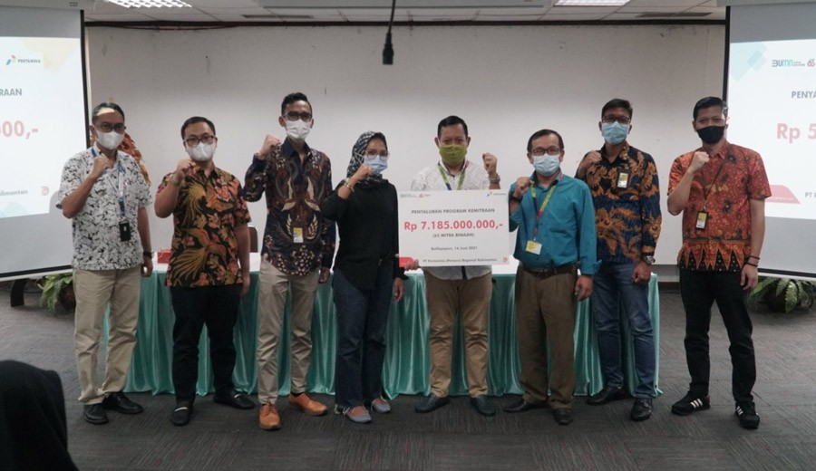 Sinergi Lini Bisnis dan UMKM, Pertamina Salurkan Rp7 Miliar Modal Usaha Bagi Pelaku UMKM se-Kalimantan