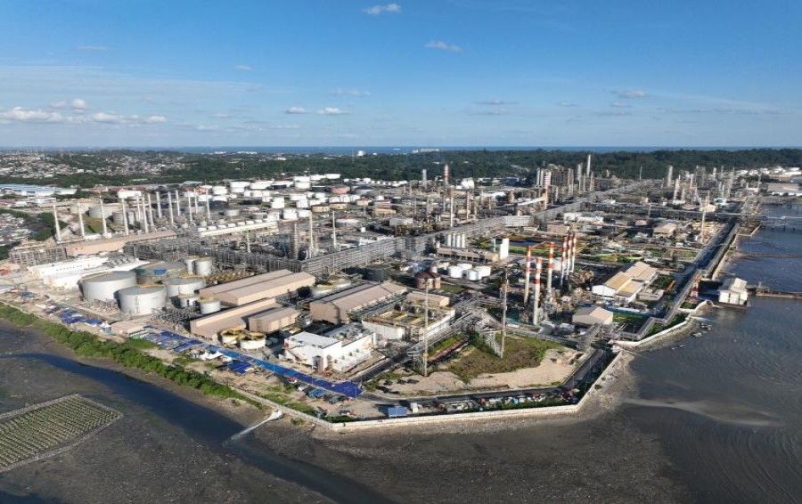 Denyut Energi dari Bumi Etam: Industri Hulu Migas dan Benteng Ketahanan Energi Indonesia