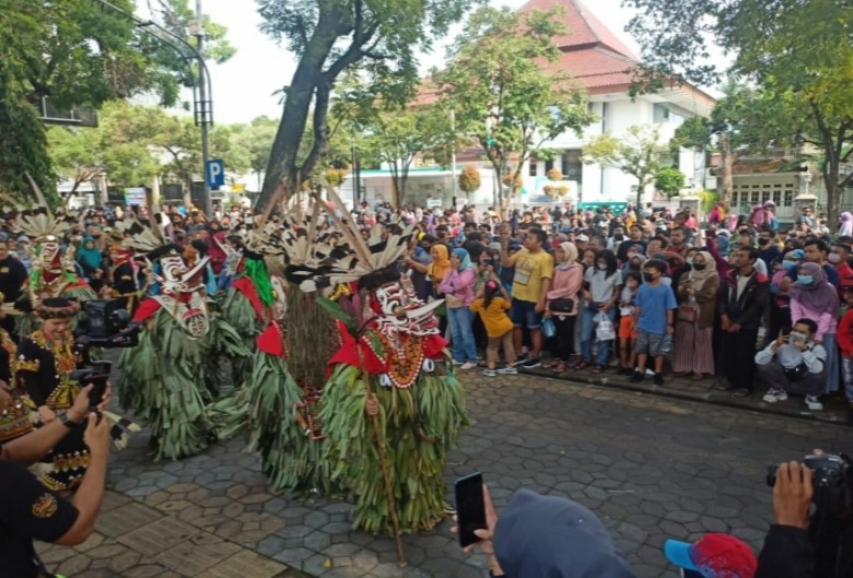 Di Kampung Batik Laweyan Pelaku Ekraf Kaltim Terpesona