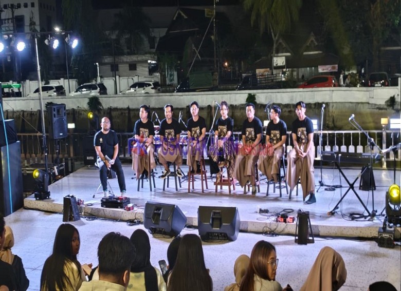 Petala Borneo Bingkai Sejarah Kutai dalam Album Pura Tana Bhumi