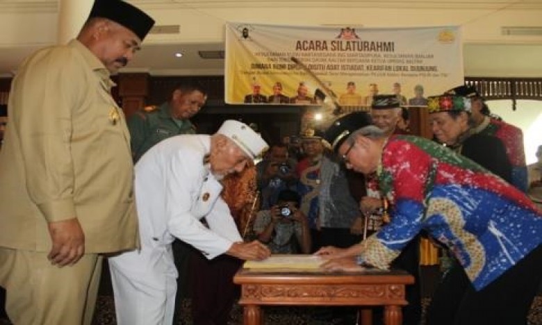Silaturrahmi Mempertahankan Adat Istiadat dan Kearifan Lokal
