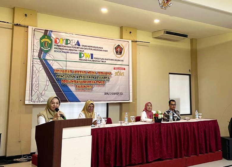 Wujudkan Keluarga Tangguh, DKP3A Gandeng PWI Gelar Sosialisasi Literasi Media